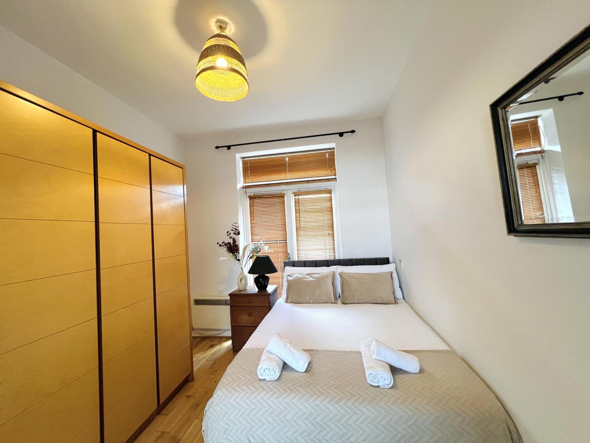 Cosy River View Flat At Temple Bar Dublin Bagian luar foto