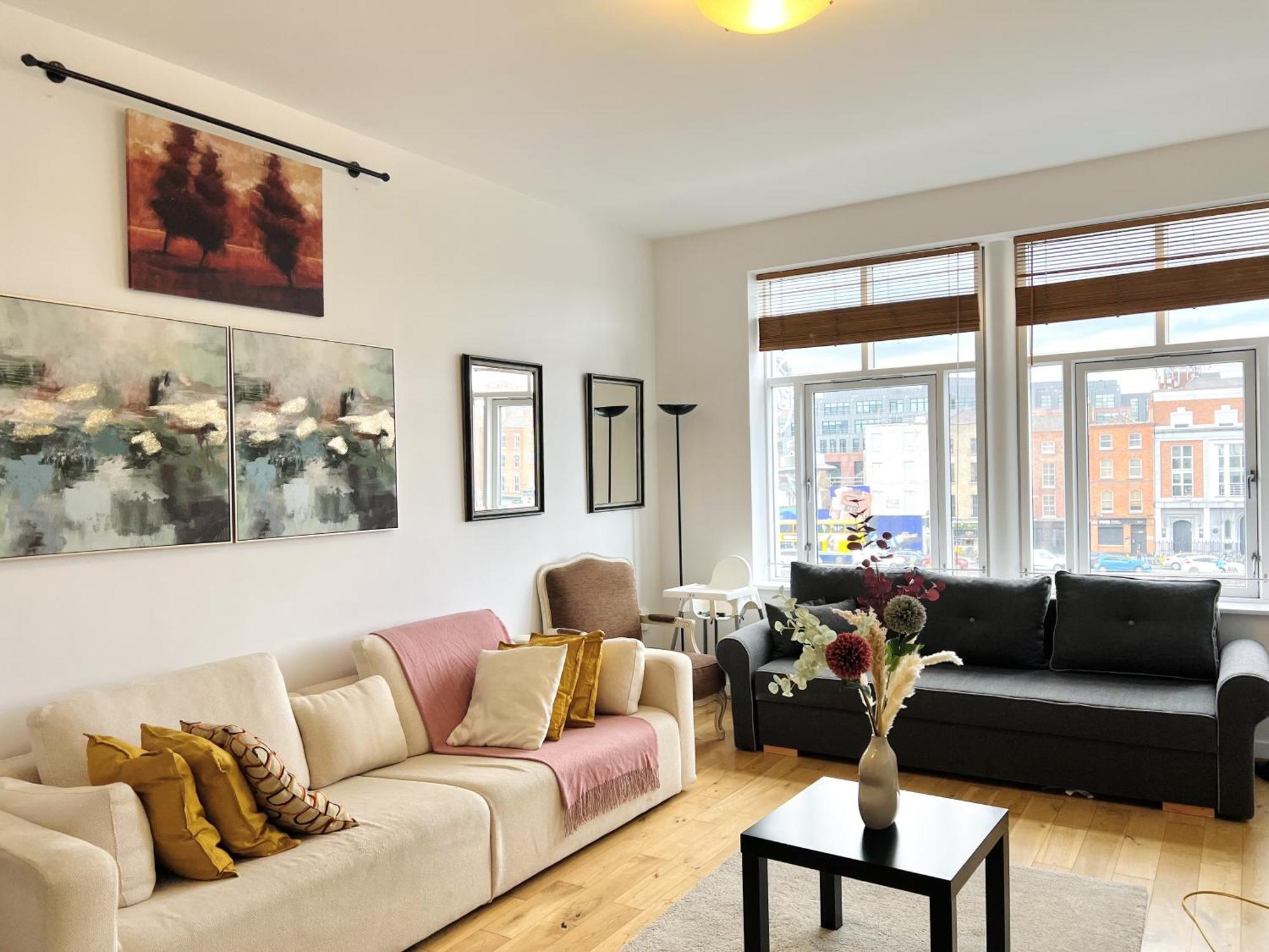 Cosy River View Flat At Temple Bar Dublin Bagian luar foto